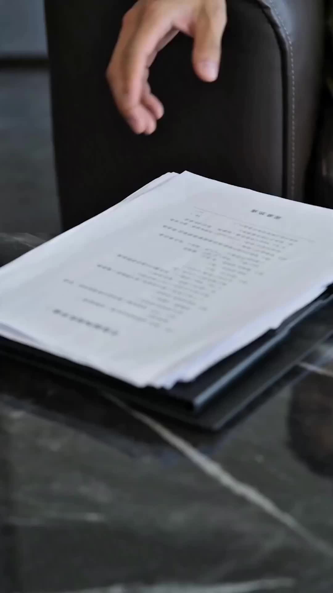 Episode 10 of Promise in Paper, Folded Vow