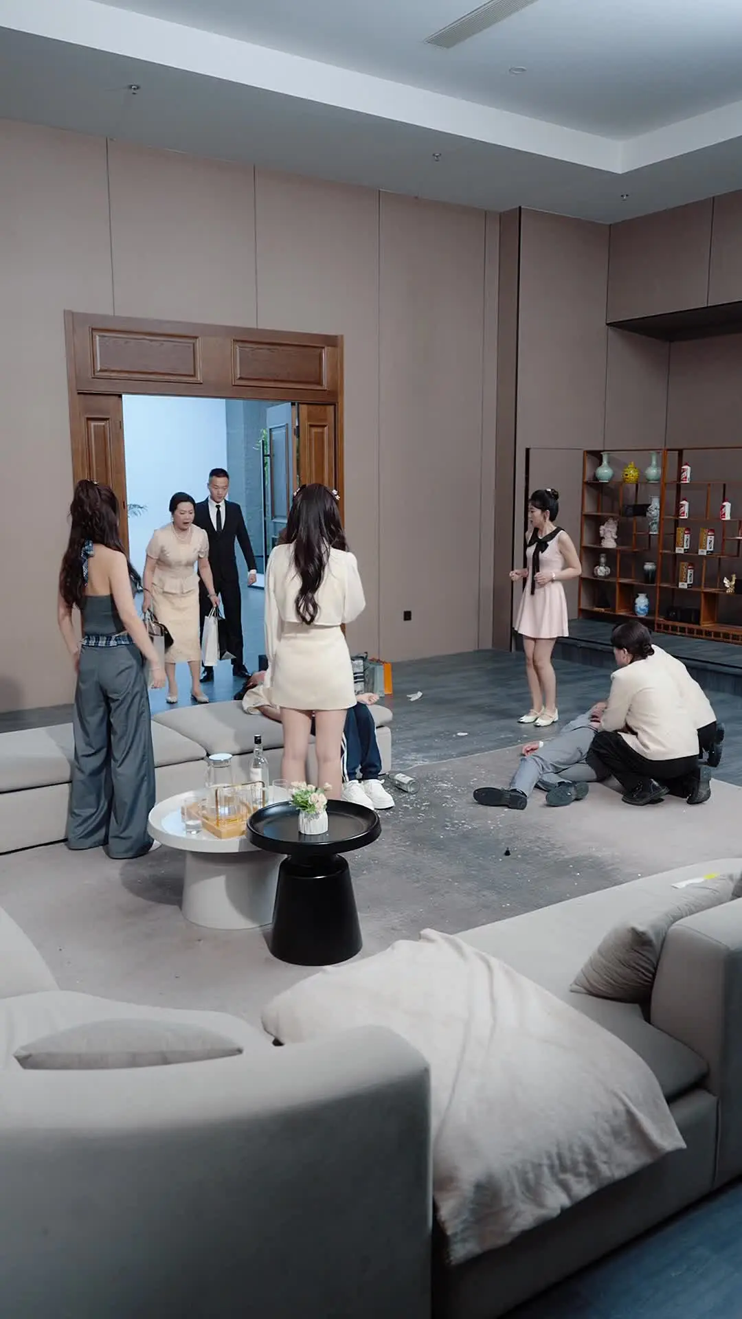 Episode 12 of Real vs. Fake Heiress