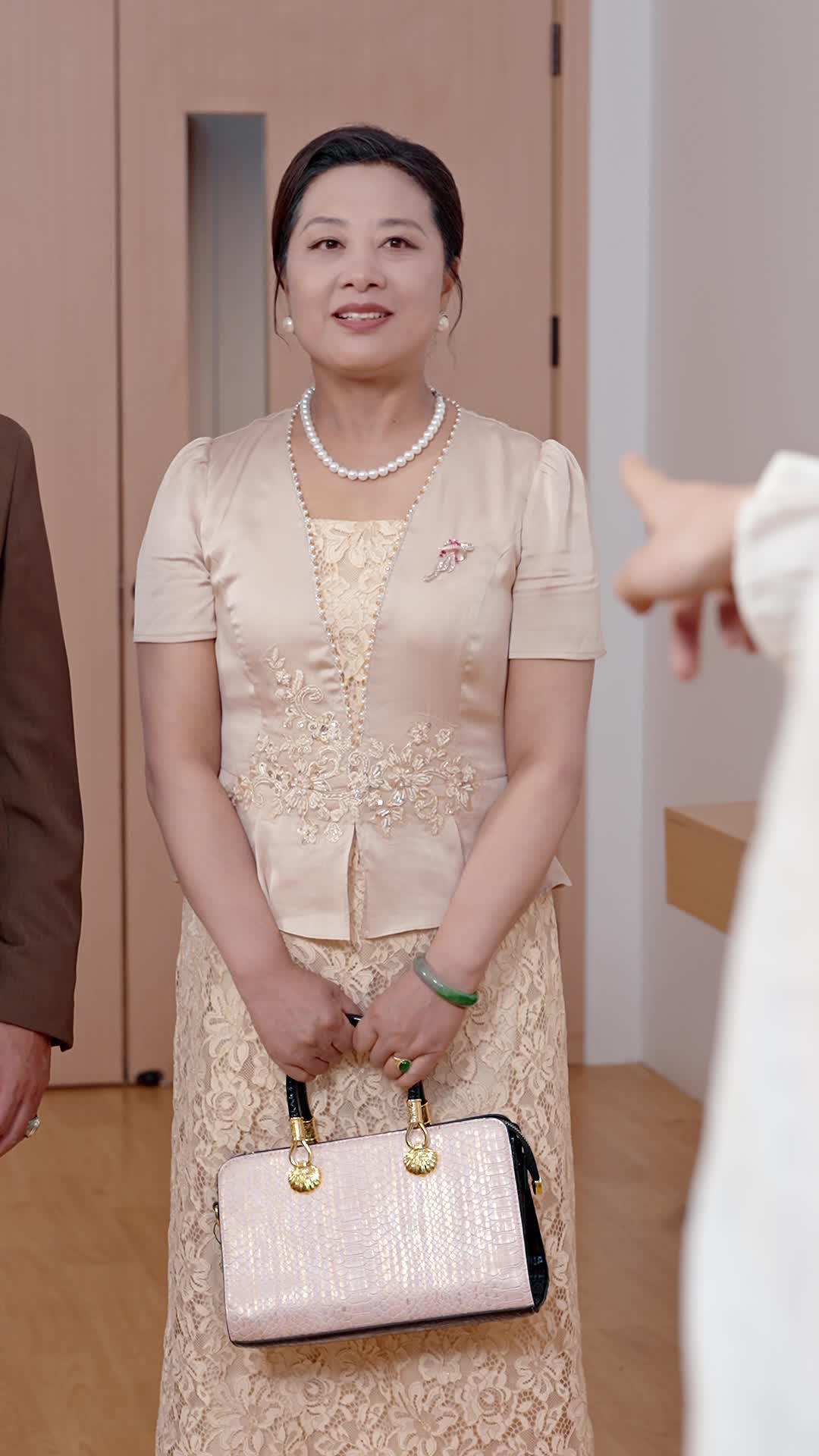 Episode 22 of Real vs. Fake Heiress