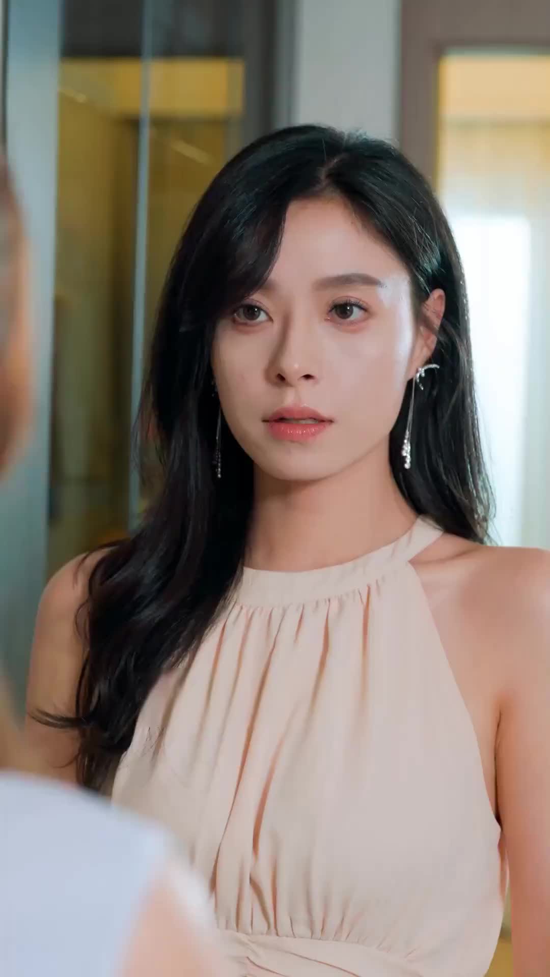 Episode 34 of Reborn Into High Society