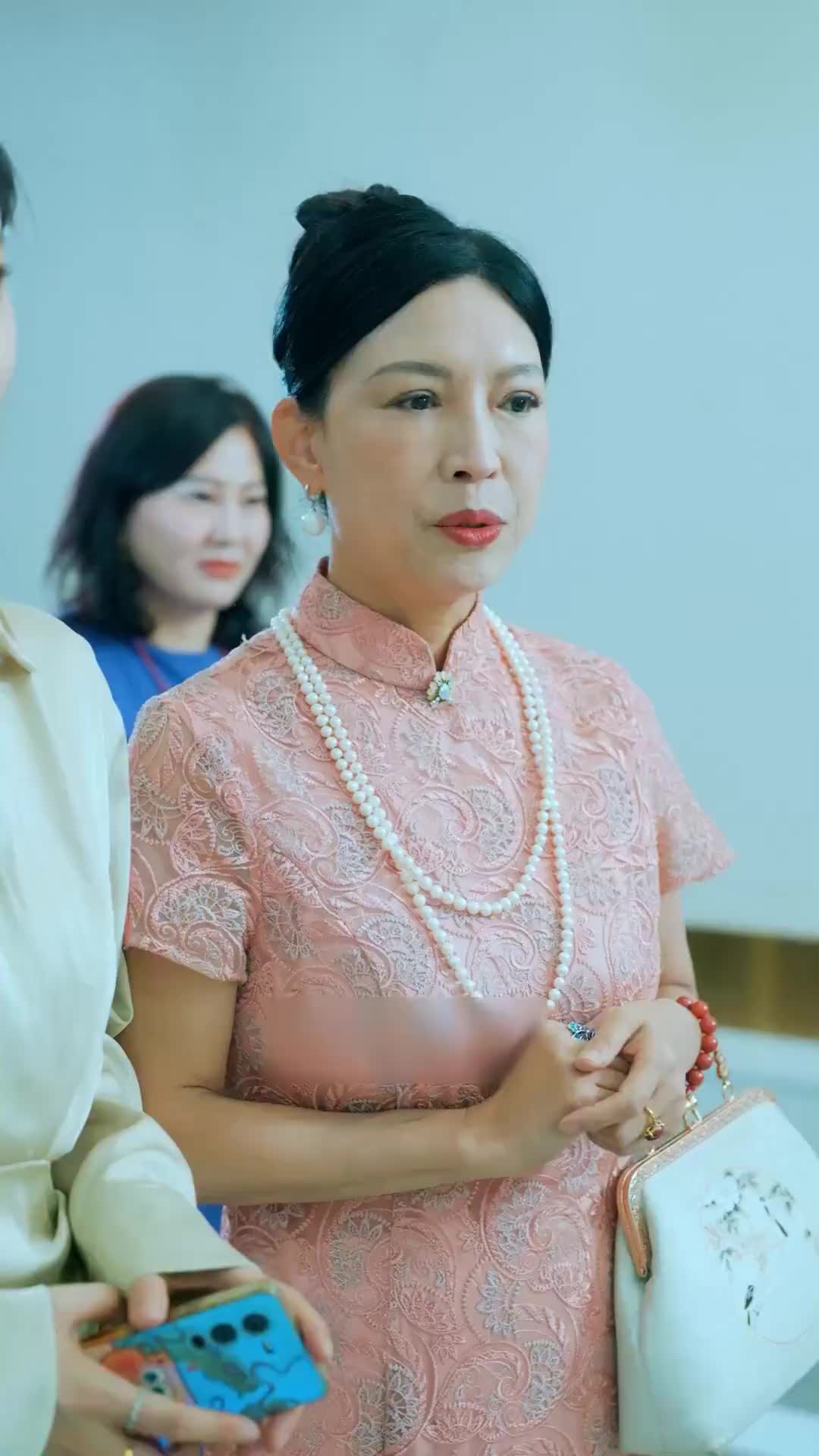 Episode 41 of Reborn Into High Society