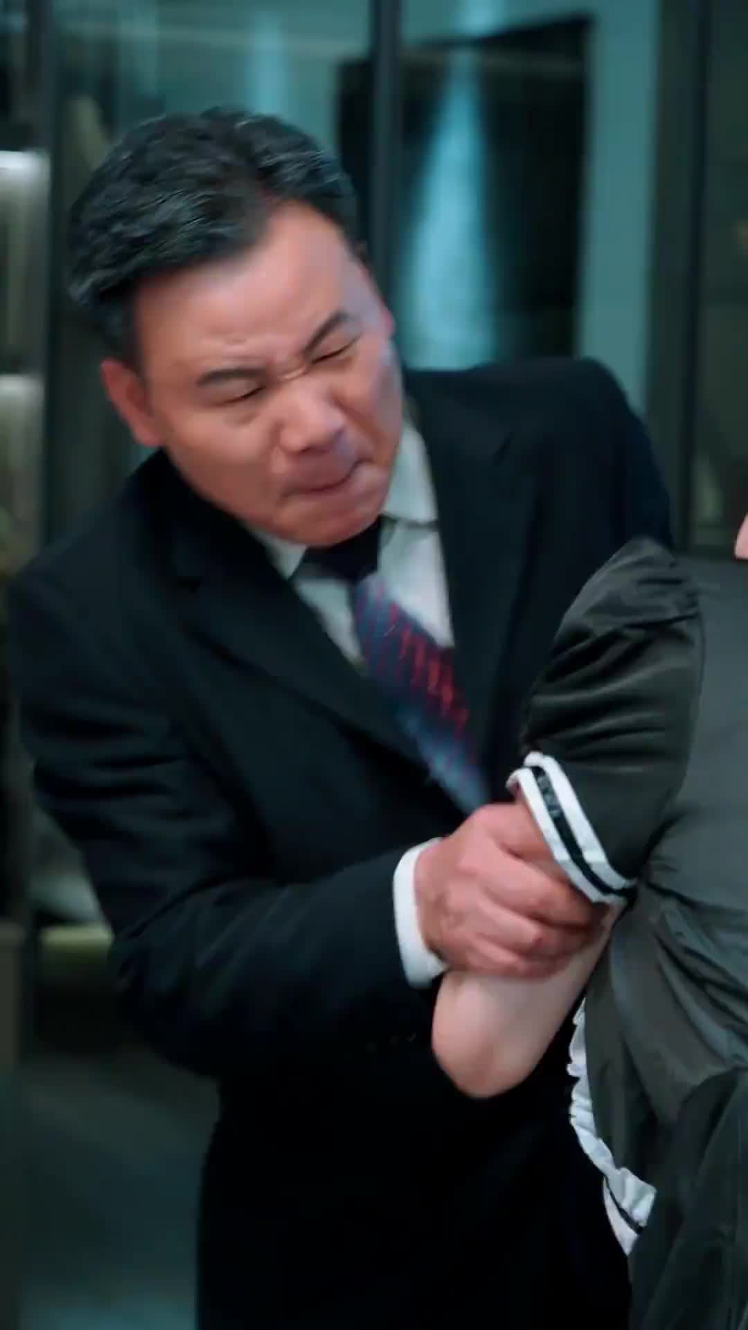 Episode 52 of Reborn Into High Society