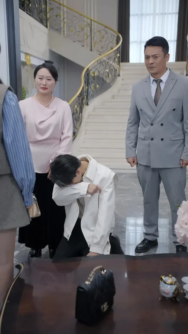 Episode 14 of Reborn to Shine