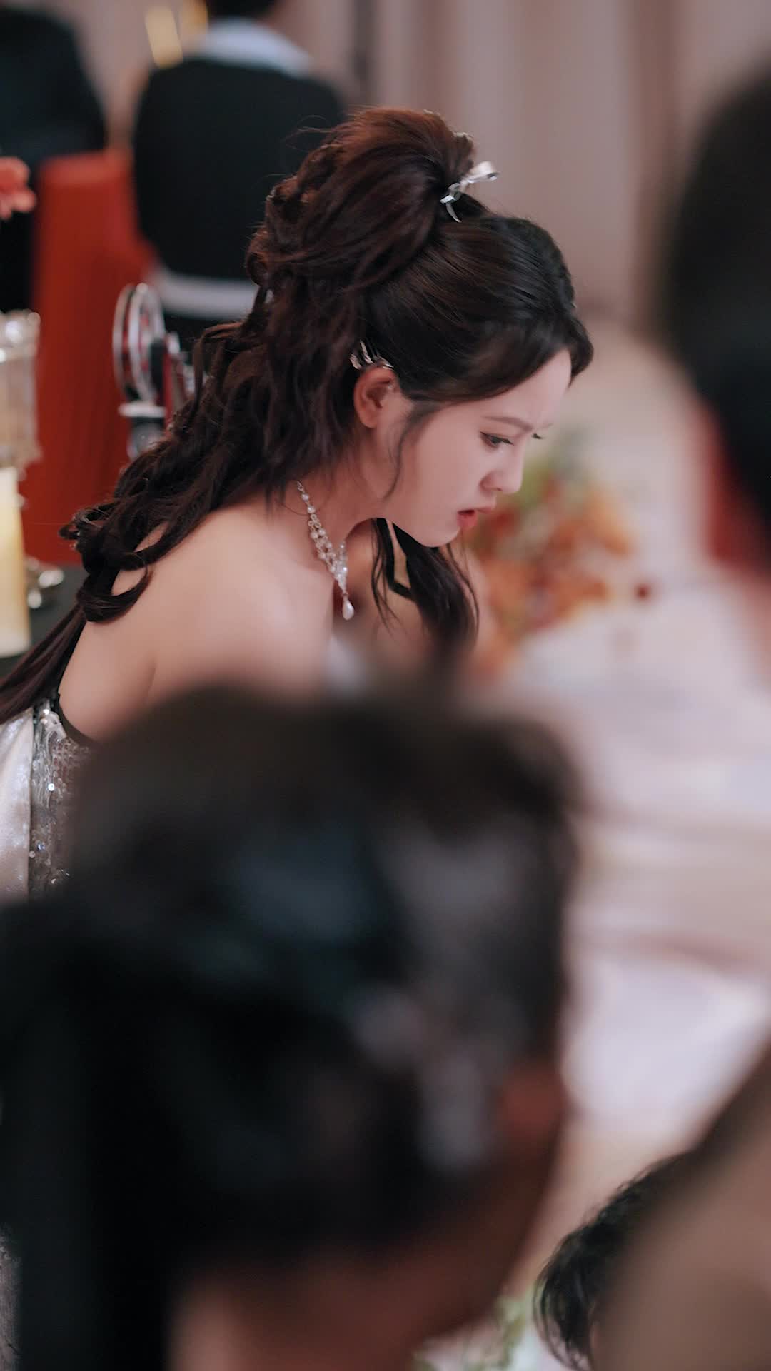 Episode 10 of Red Carpet, Hot Kiss