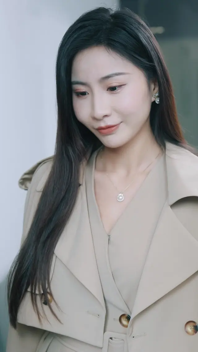 Episode 30 of Red Carpet, Hot Kiss