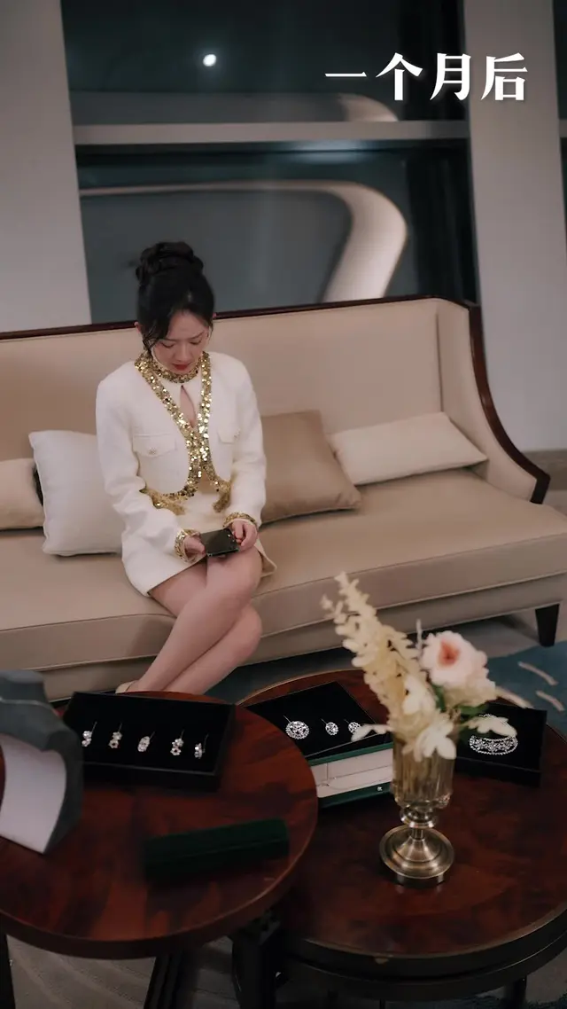 Episode 86 of Red Carpet, Hot Kiss