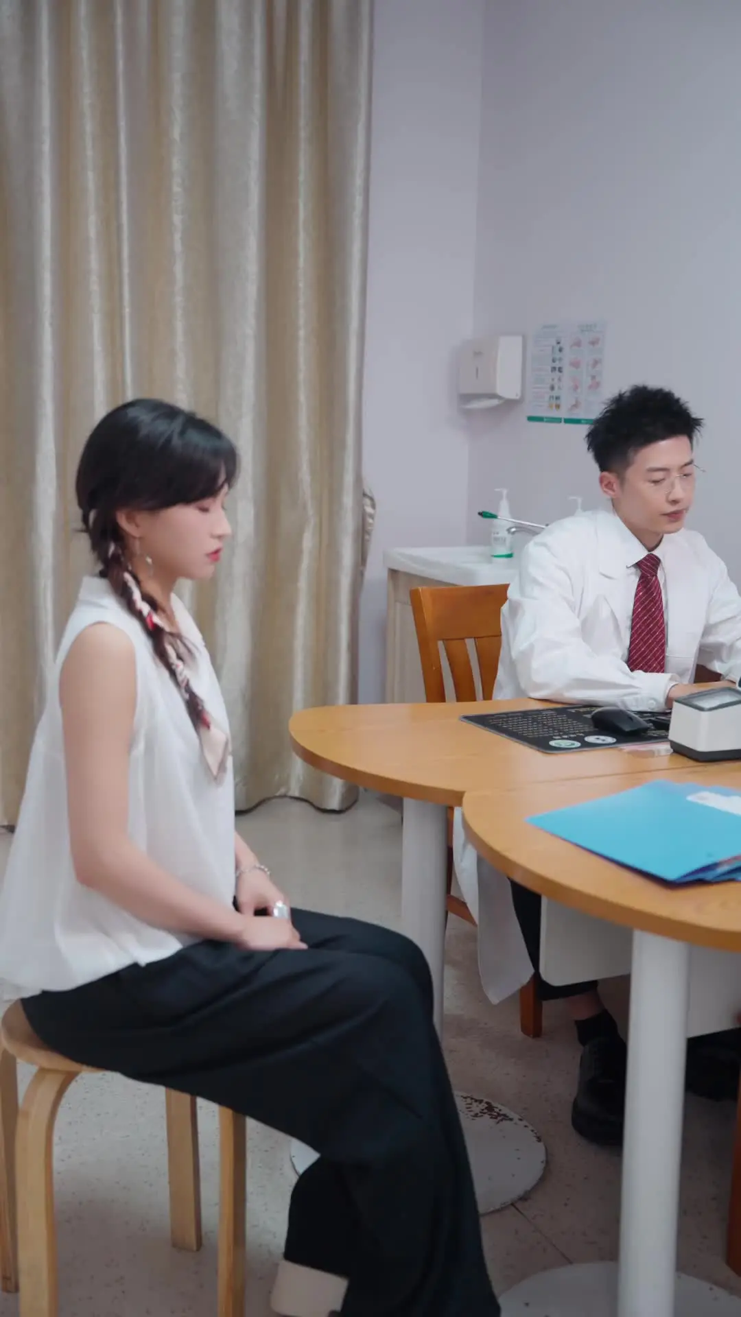 Episode 44 of Revenge Groom Is My Ex's Uncle