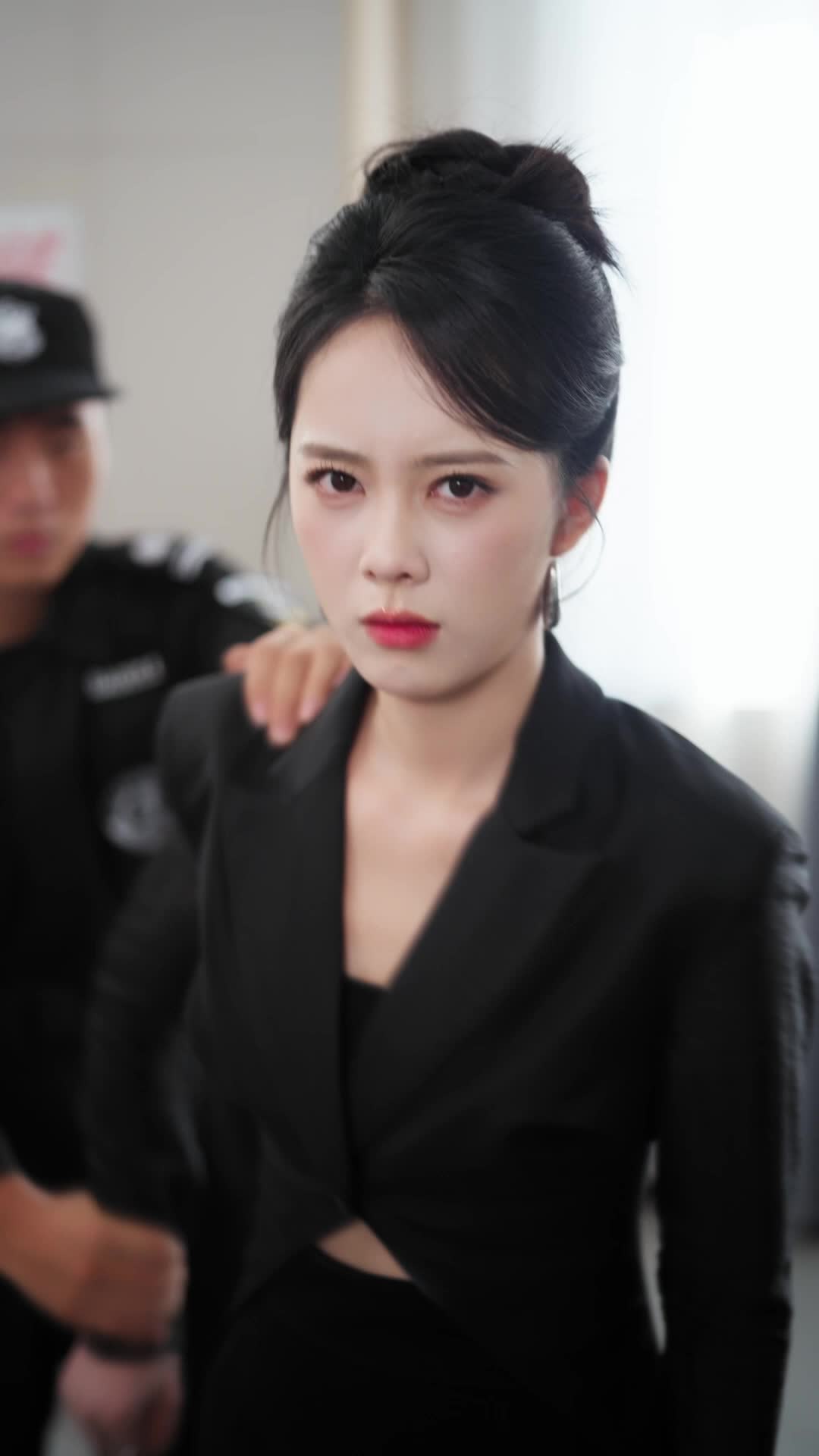 Episode 23 of Revenge Heiress