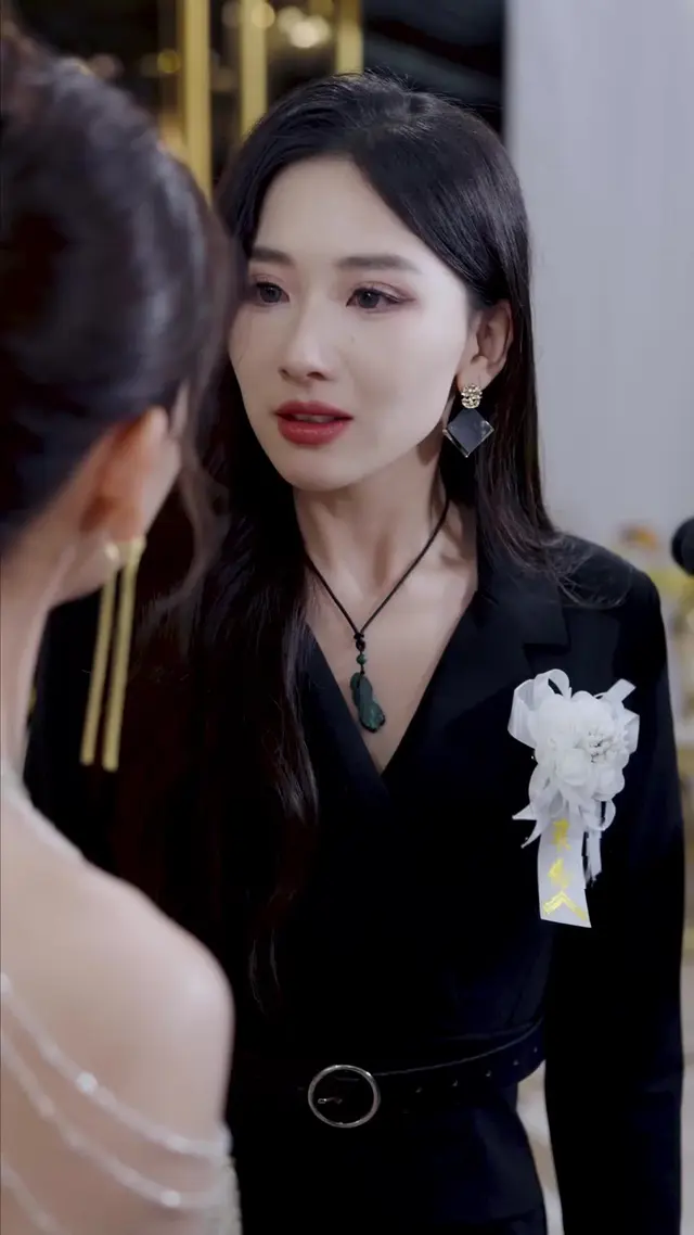Episode 11 of Rewriting Destiny: An Heiress's Comeback