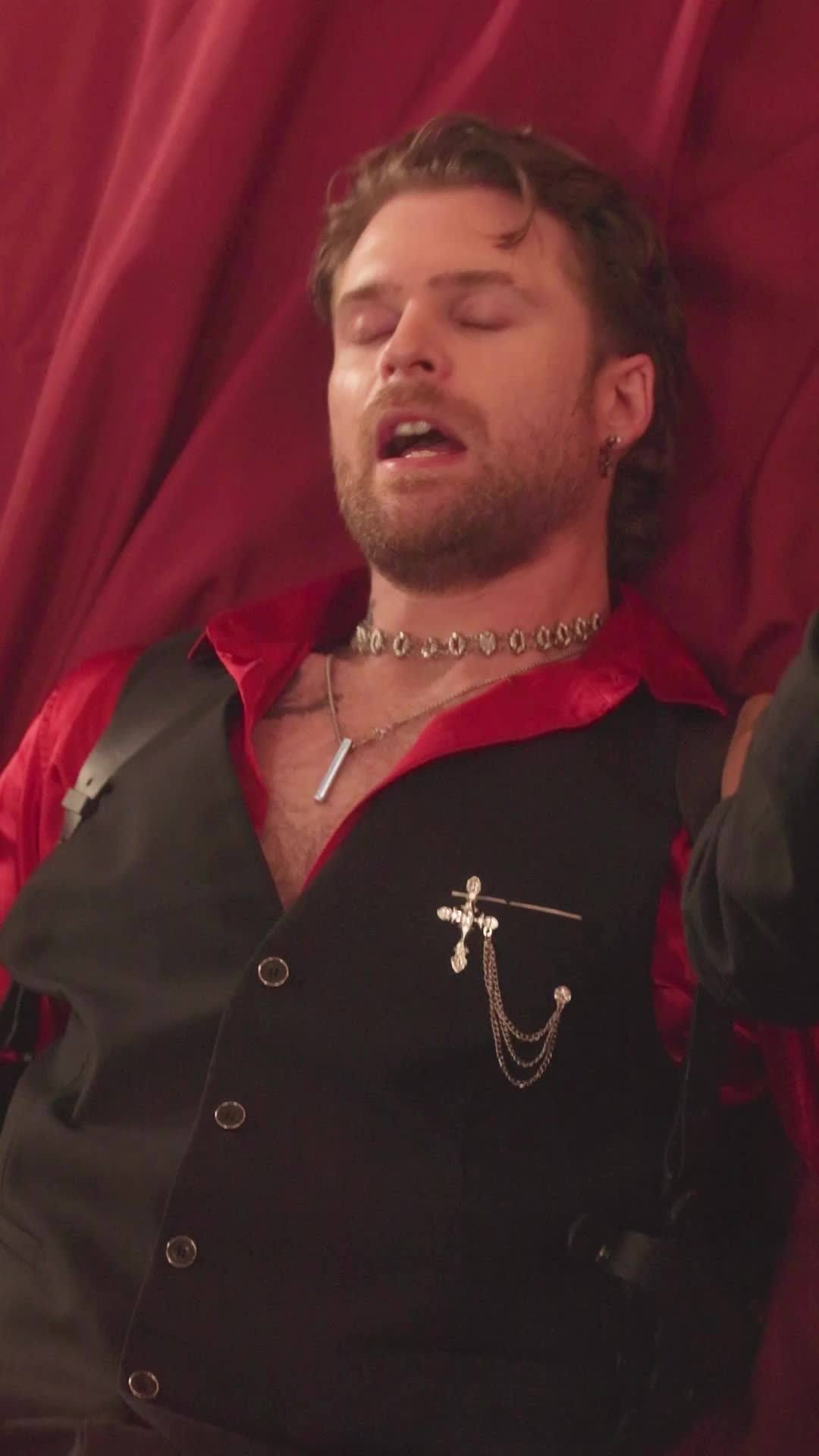 Episode 43 of Rose in Chains