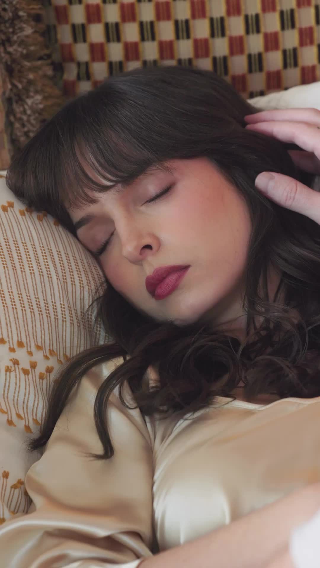 Episode 6 of Rose in Chains