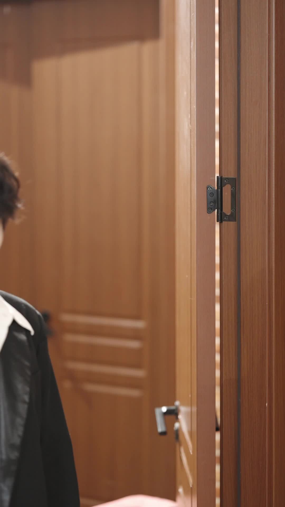 Episode 18 of Runaway Gold Digger and Obsessed Heir
