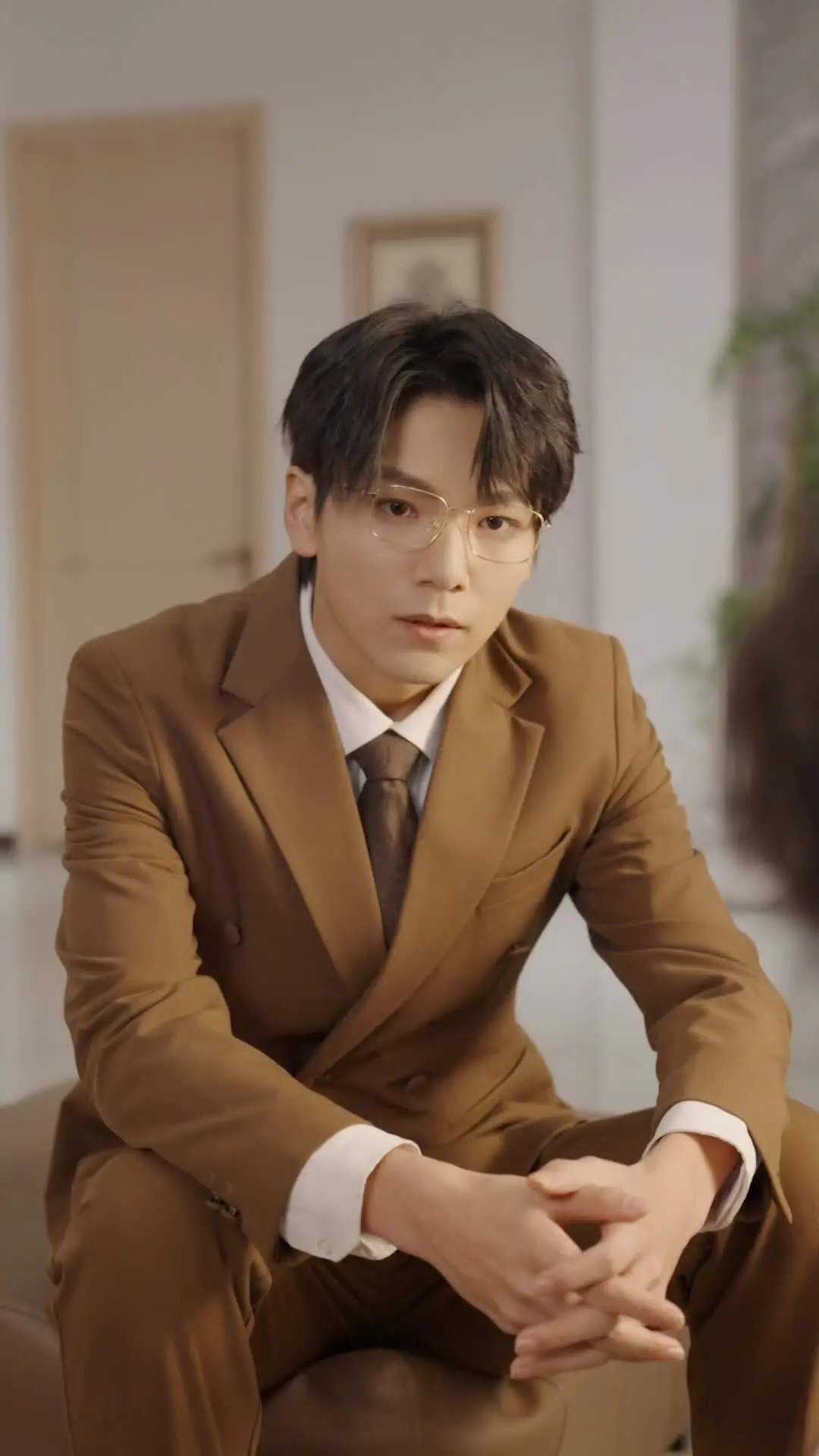 Episode 54 of Runaway Gold Digger and Obsessed Heir