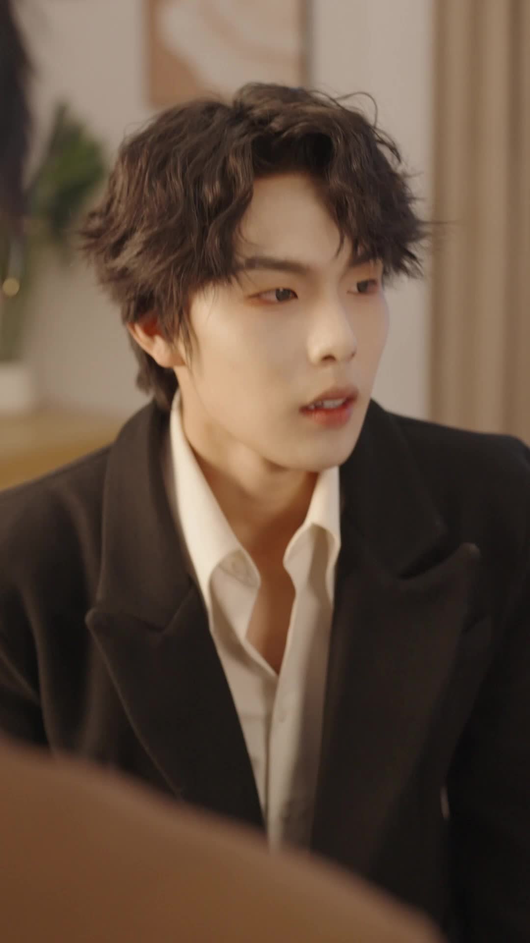 Episode 56 of Runaway Gold Digger and Obsessed Heir