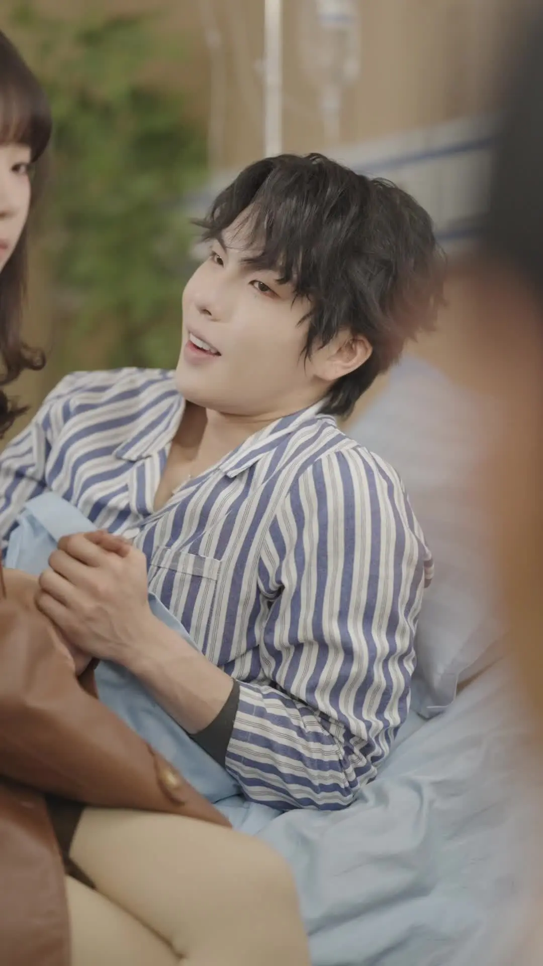 Episode 63 of Runaway Gold Digger and Obsessed Heir