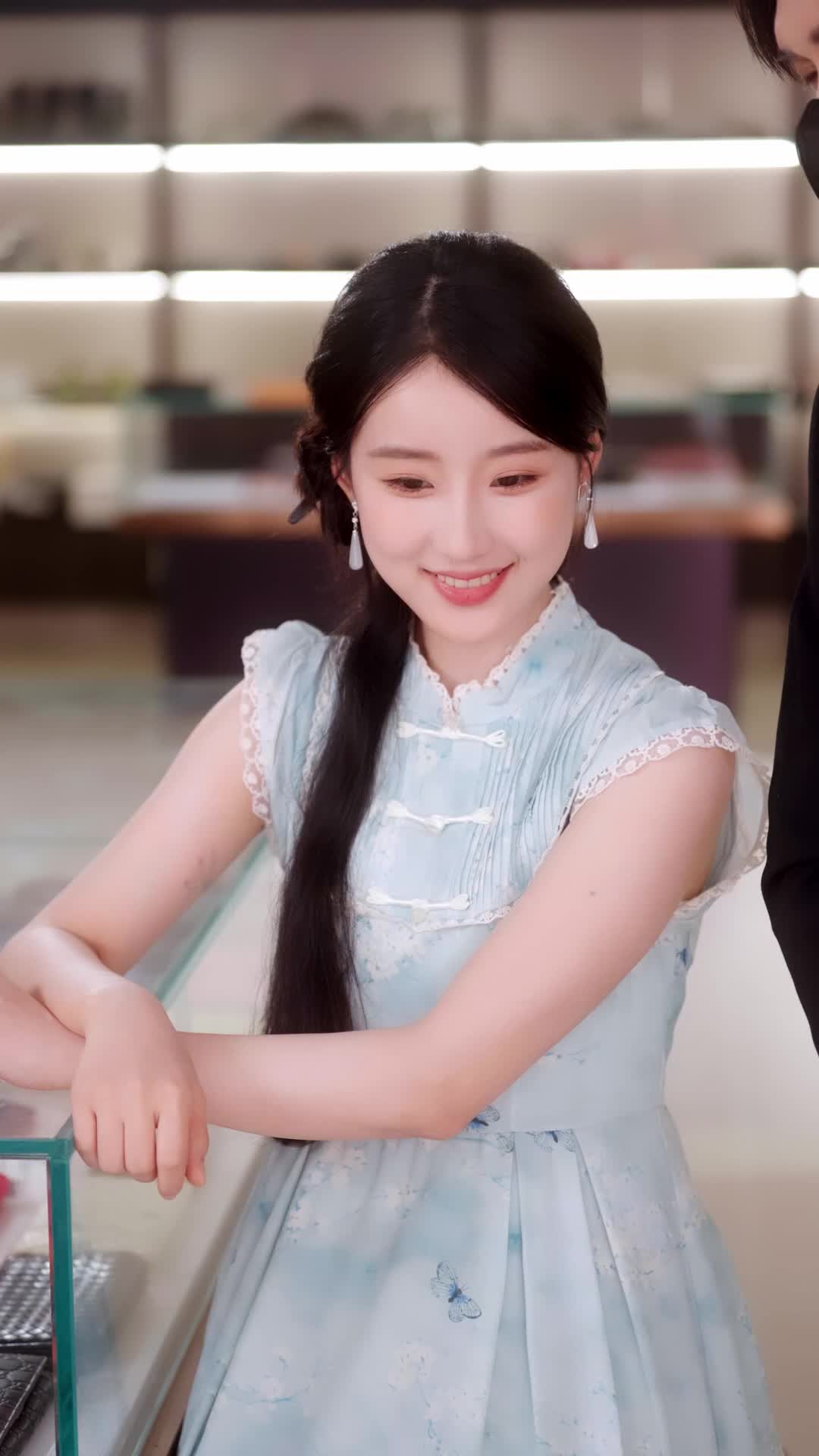 Episode 27 of Sassy Wife & Mischievous Guard