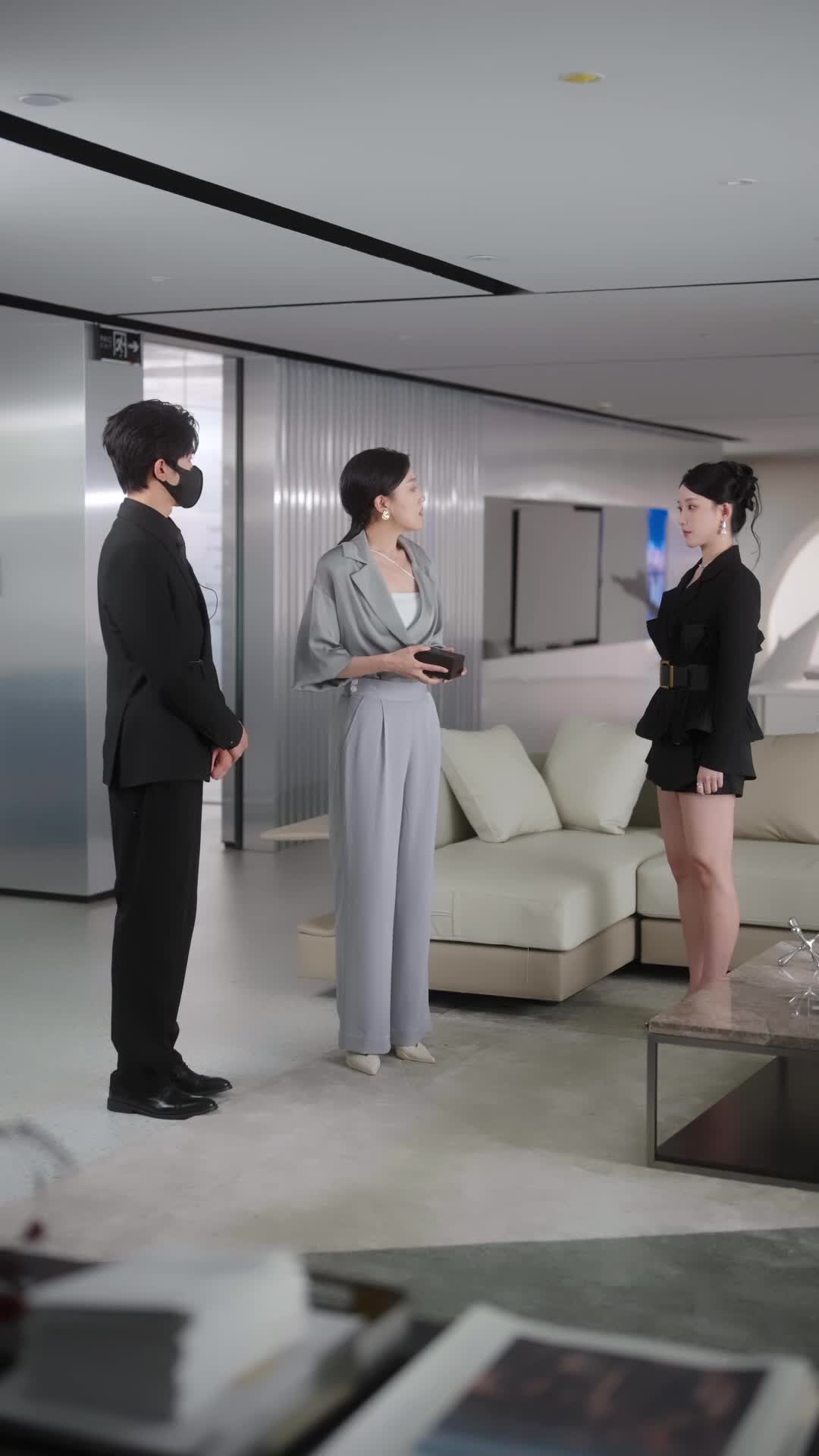 Episode 40 of Sassy Wife & Mischievous Guard