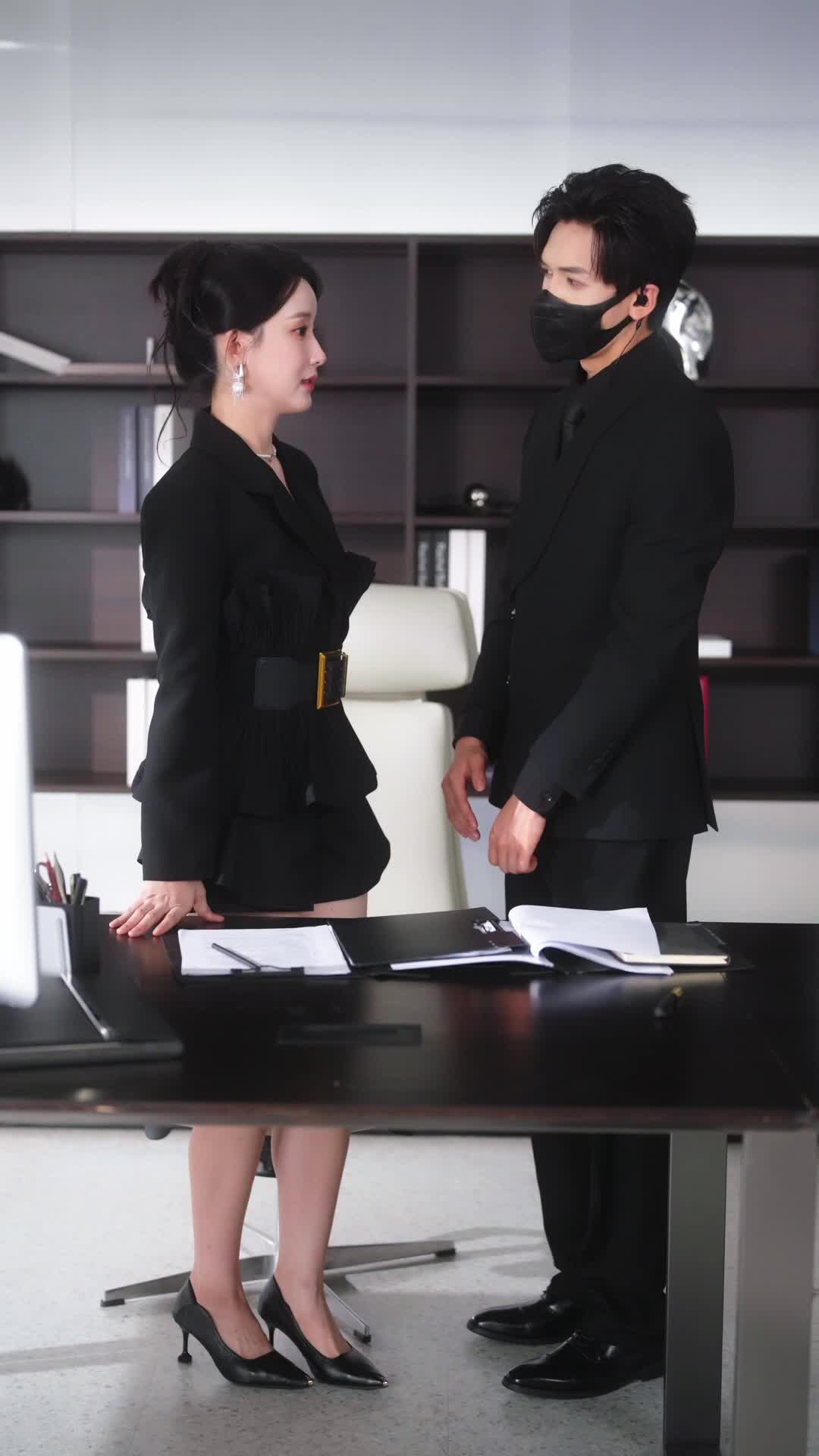 Episode 41 of Sassy Wife & Mischievous Guard
