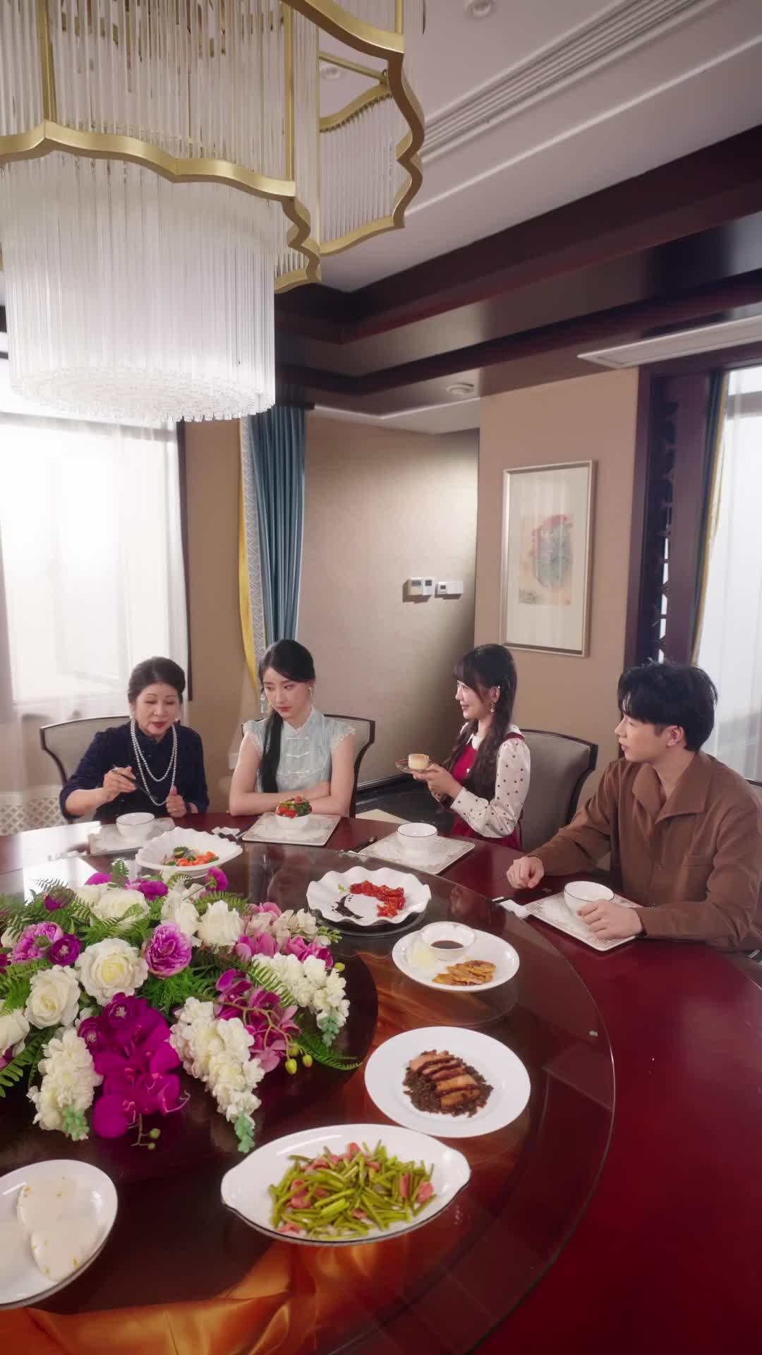 Episode 54 of Sassy Wife & Mischievous Guard