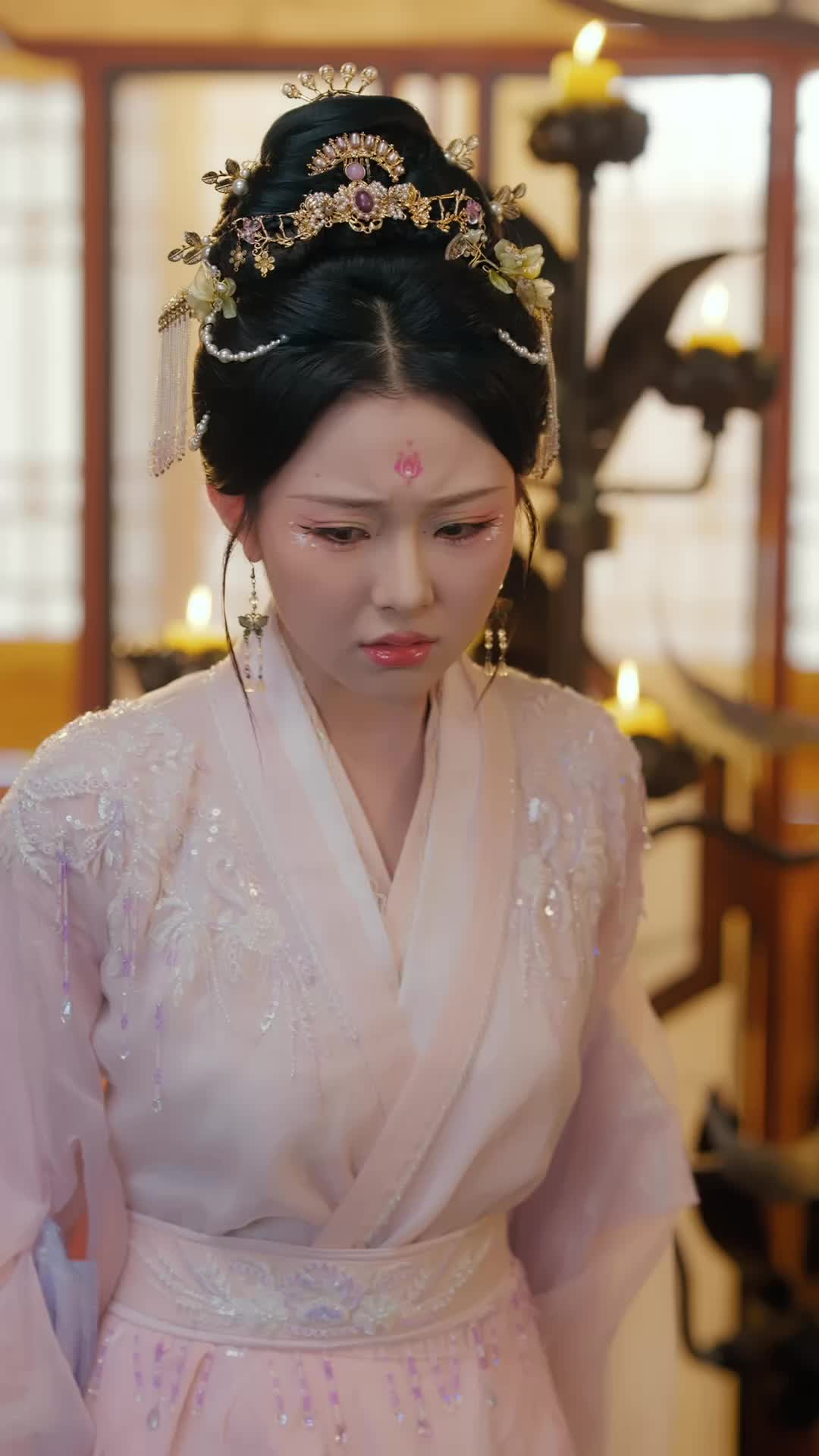 Episode 31 of Scarlet Revenge: The Emperor's Love