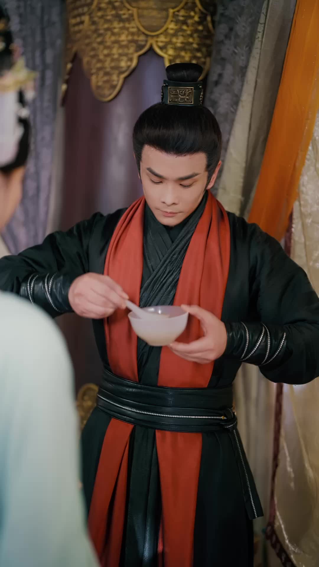 Episode 35 of Scarlet Revenge: The Emperor's Love