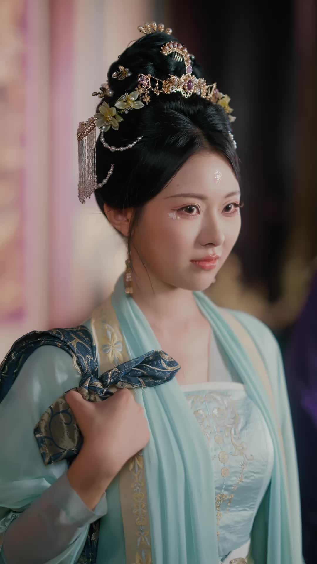 Episode 39 of Scarlet Revenge: The Emperor's Love
