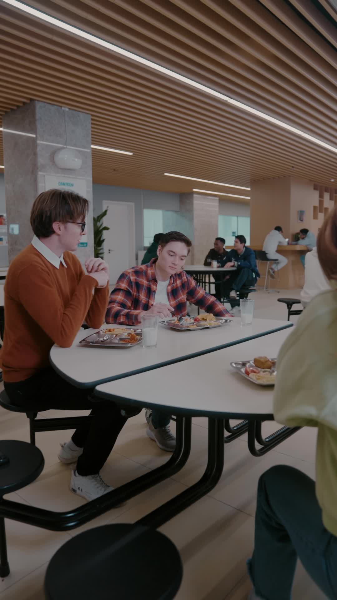 Episode 9 of School Hall