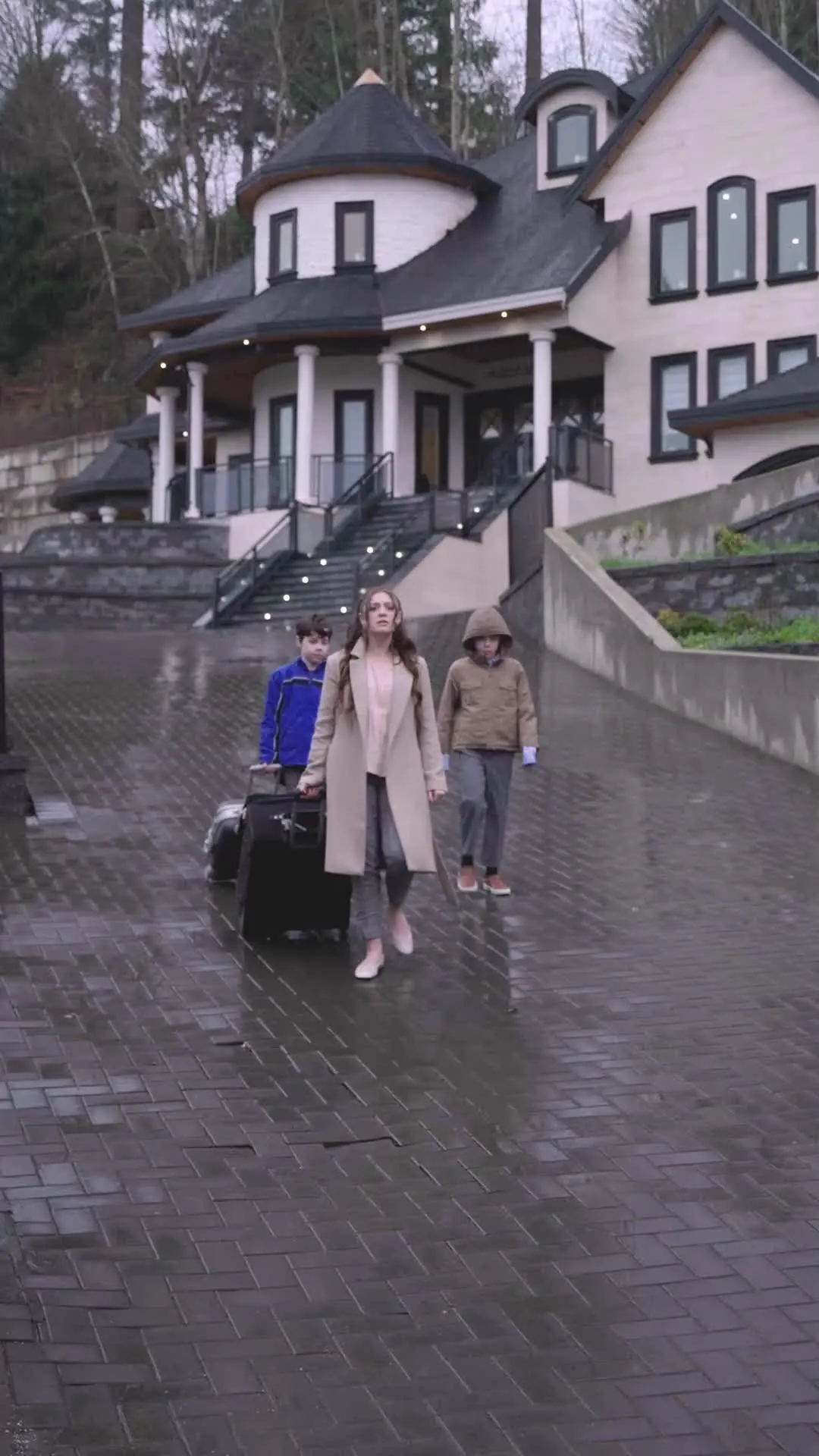 Episode 35 of Second Chance, Double Trouble