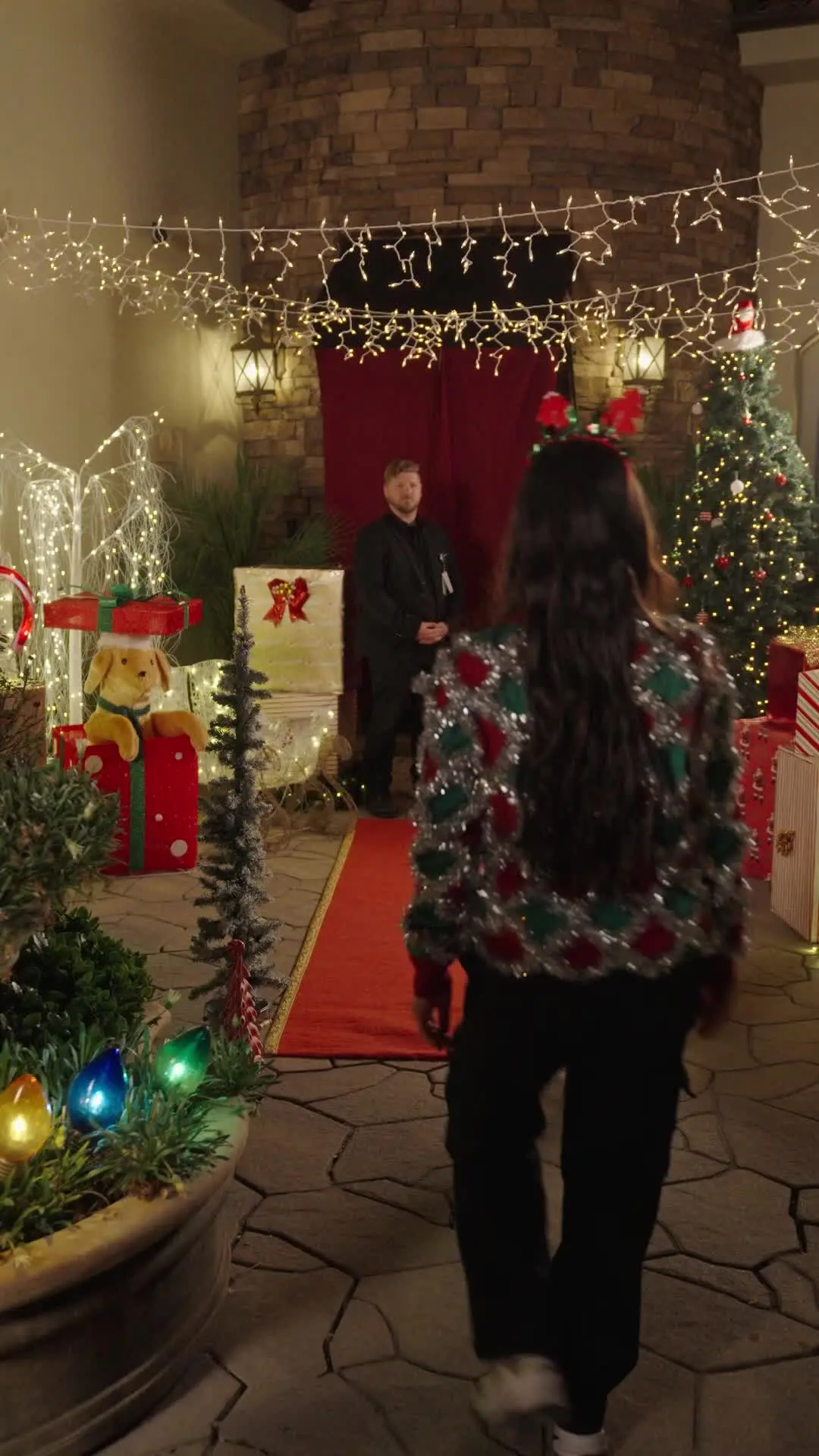 Episode 49 of Secret Billionaire Returns on Christmas