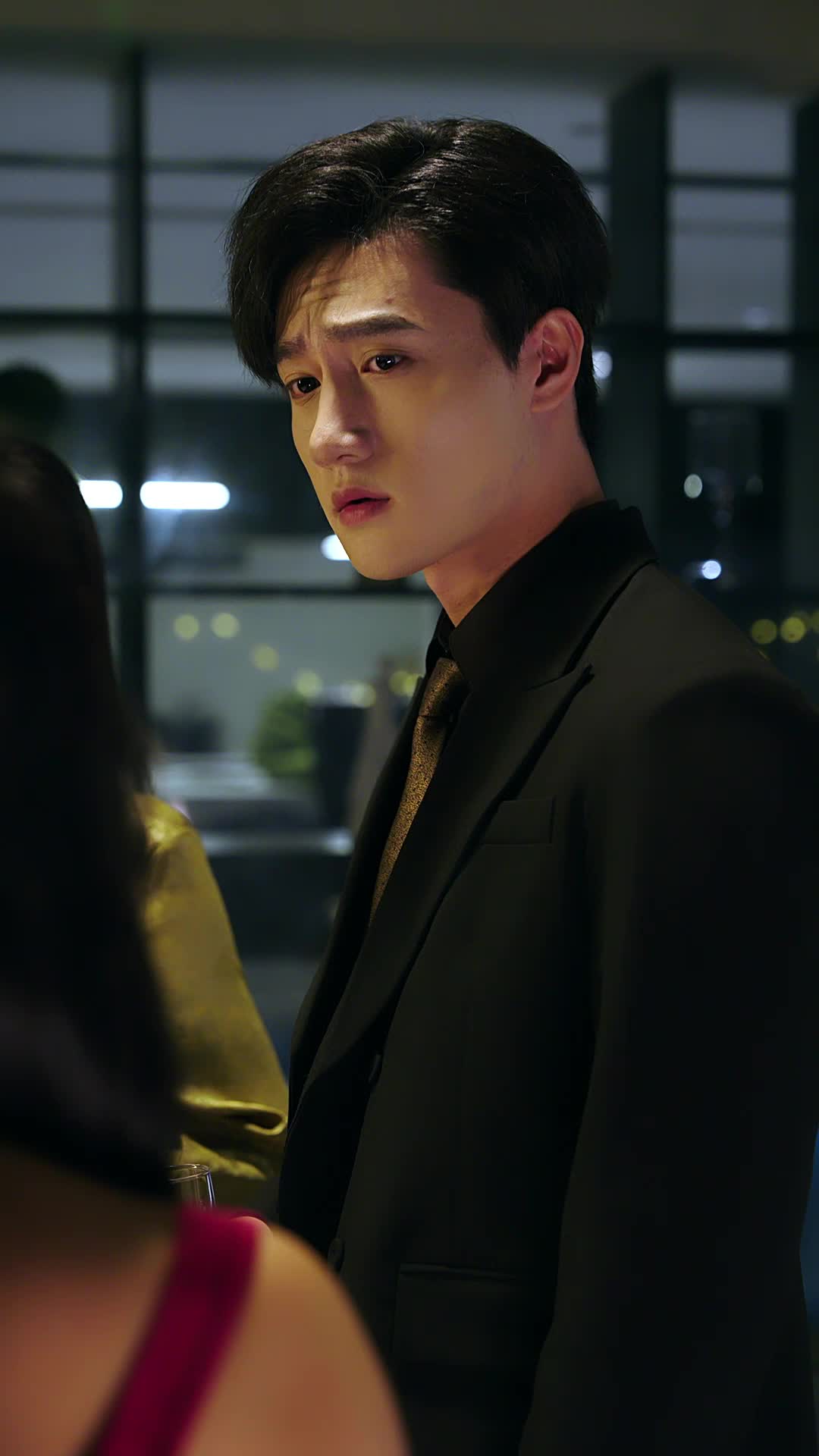 Episode 32 of Seduced by My Proud Fiance