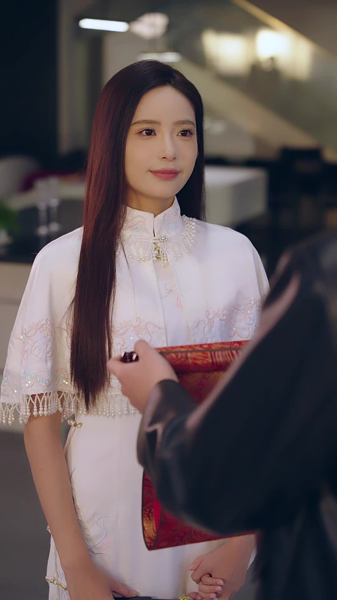 Episode 44 of Seduced by My Proud Fiance