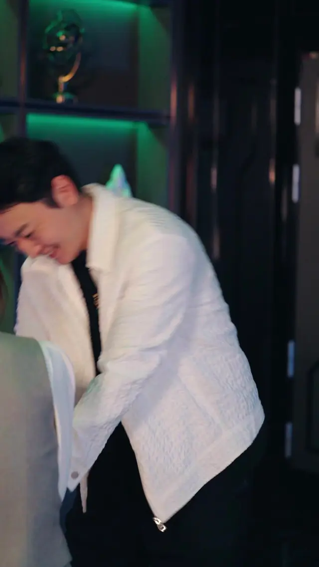 Episode 7 of Shared Senses, Sweet Love