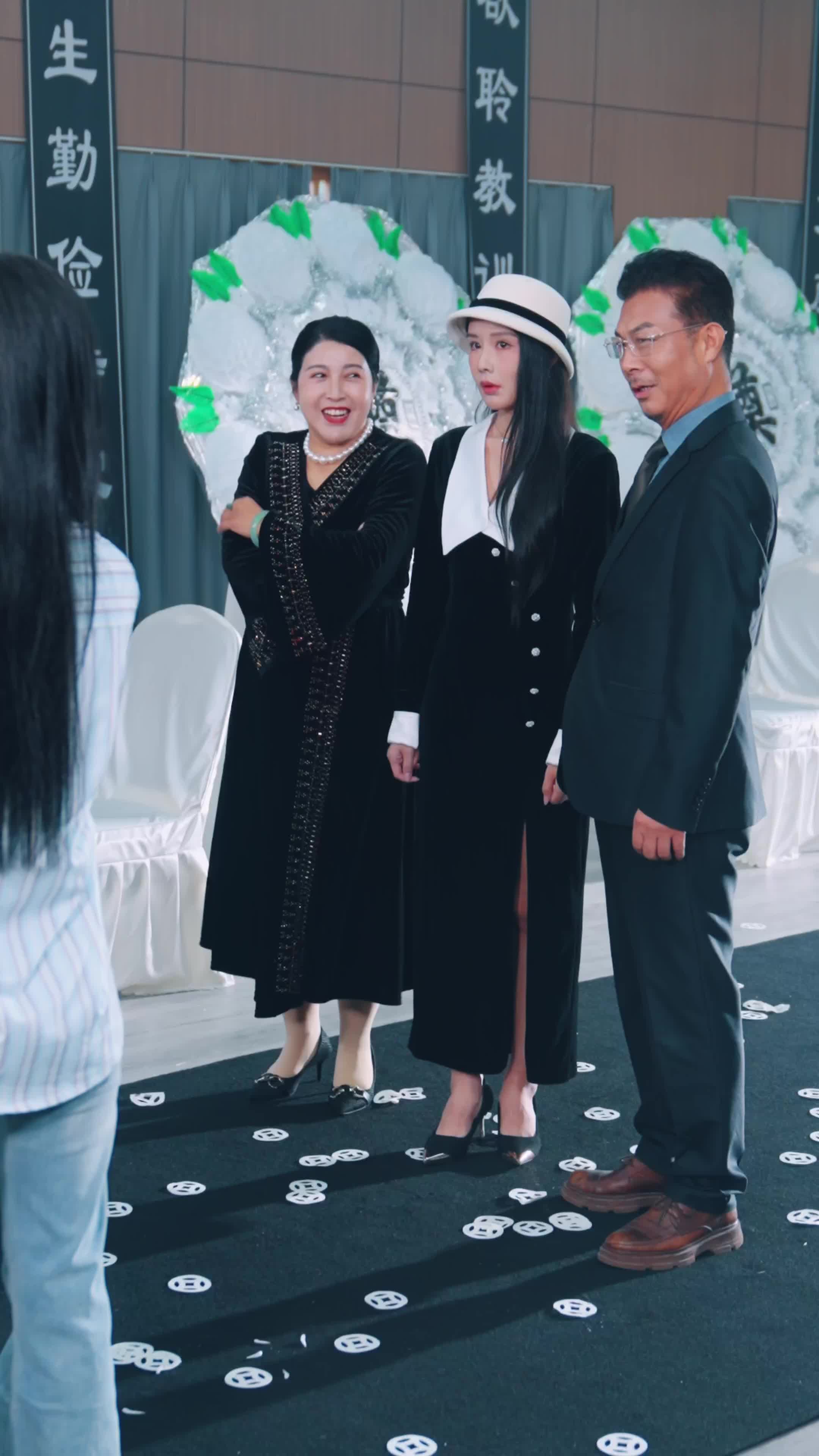Episode 2 of She Didn't Bring Roses She Brought a Proposal