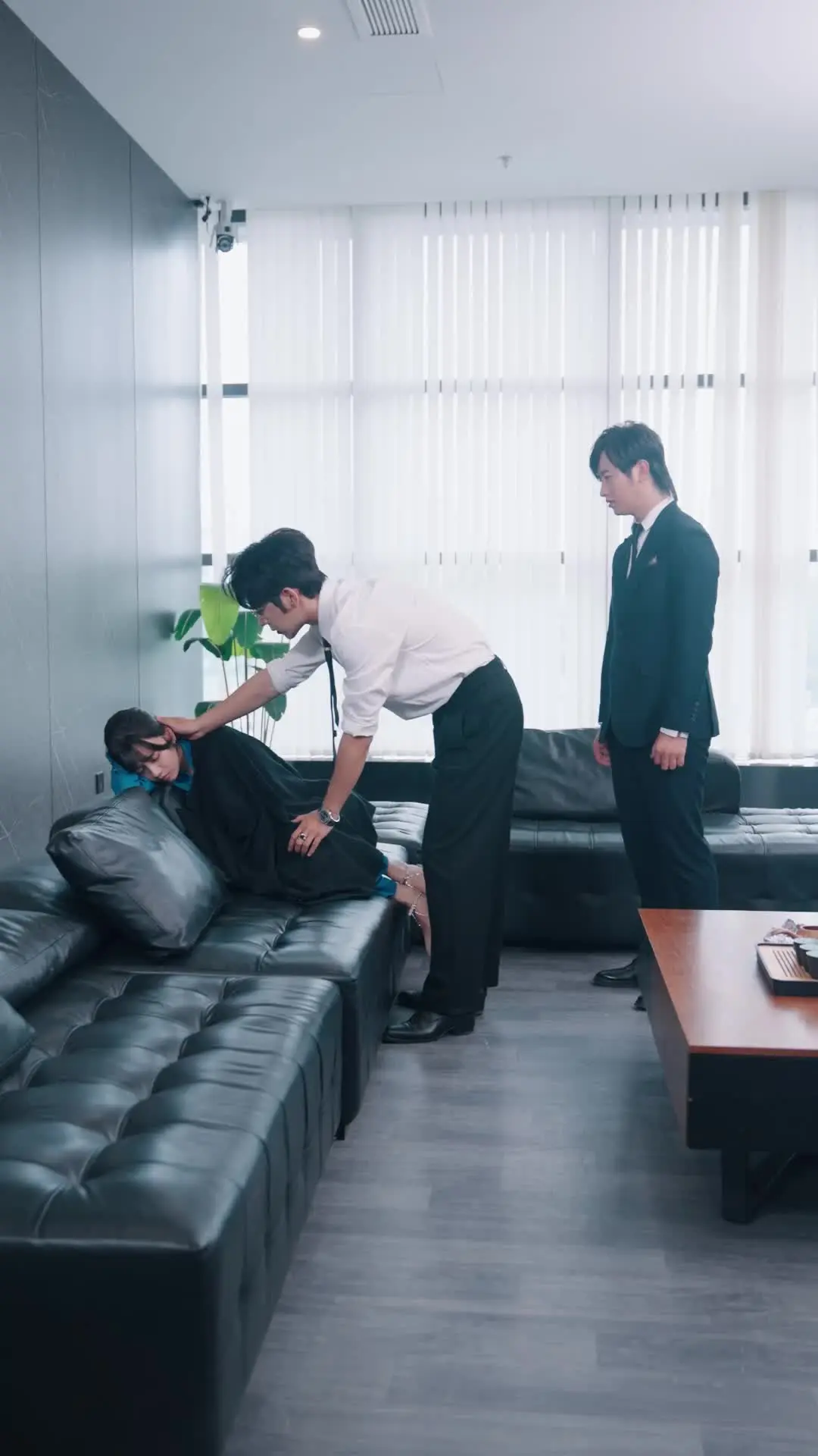 Episode 42 of She Didn't Bring Roses She Brought a Proposal