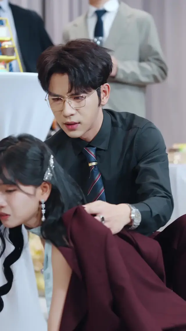Episode 75 of She Didn't Bring Roses She Brought a Proposal