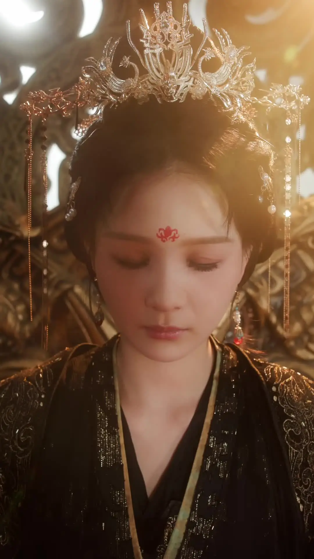 Episode 1 of She Returned as Empress