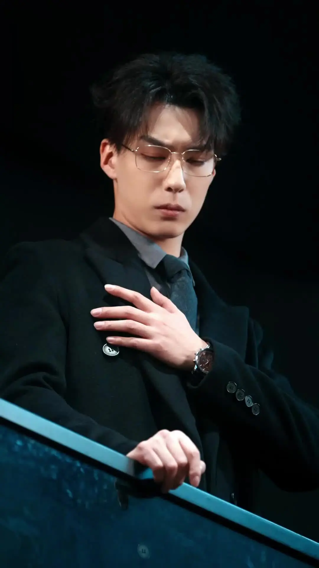 Episode 13 of Sister Pact, Love's Contract