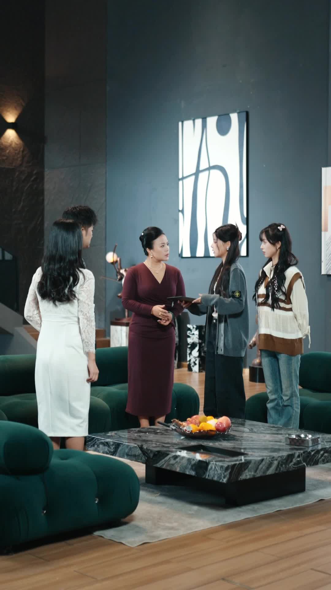 Episode 23 of Sister Pact, Love's Contract
