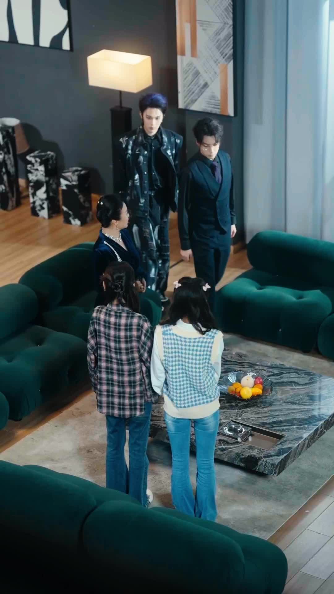Episode 3 of Sister Pact, Love's Contract