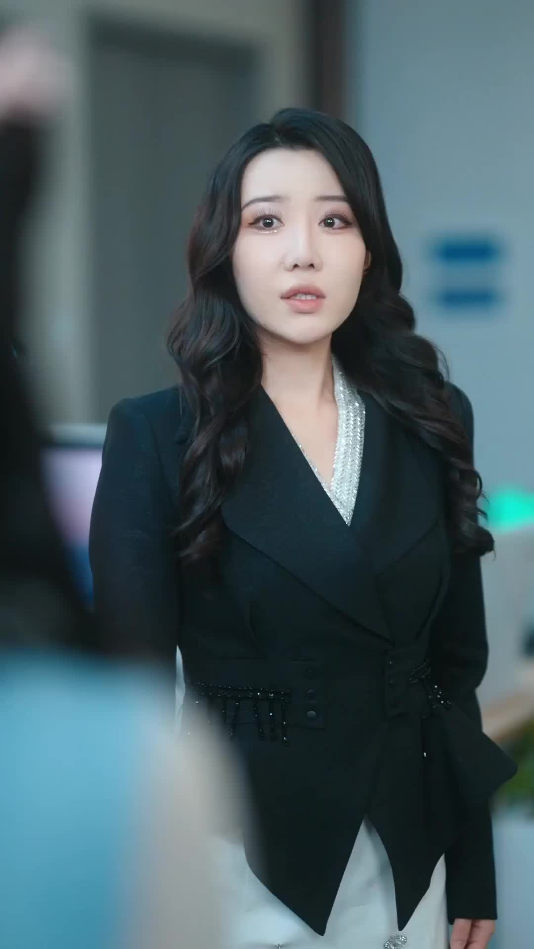 Episode 40 of Sister Pact, Love's Contract