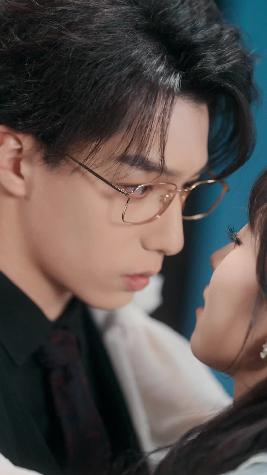 Episode 46 of Sister Pact, Love's Contract