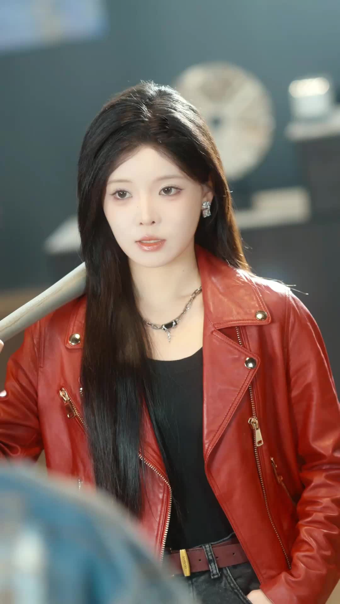 Episode 5 of Sister Pact, Love's Contract