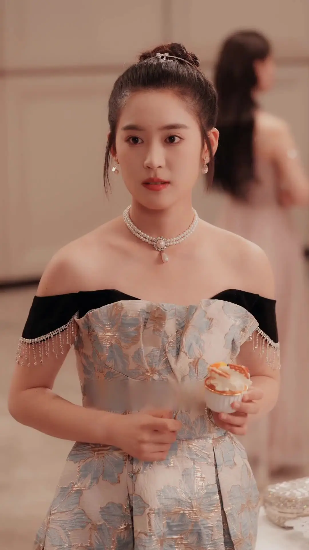 Episode 15 of Spoiled by the CEO During Pregnancy