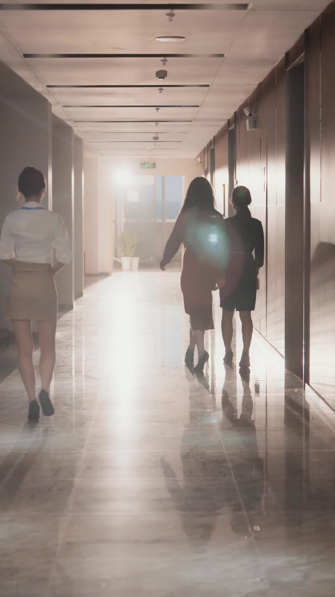 Episode 19 of Spoiled by the CEO During Pregnancy