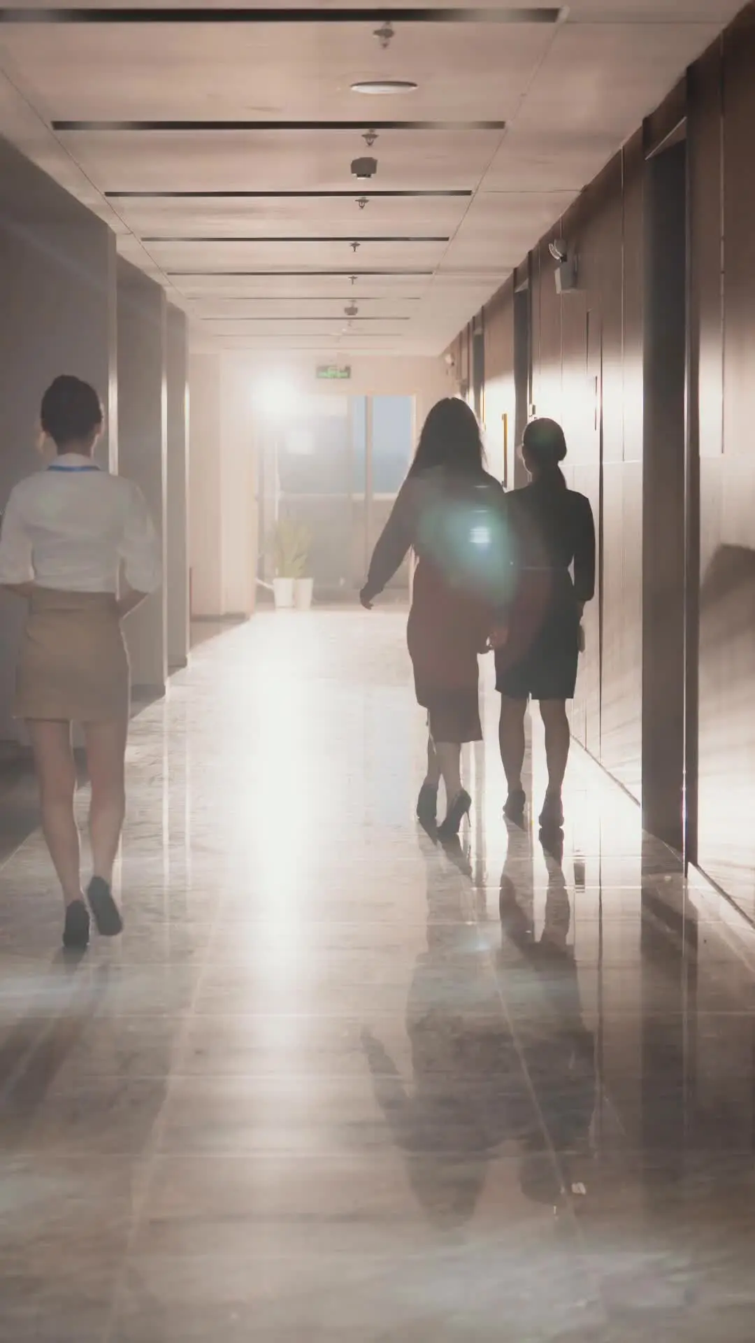 Episode 19 of Spoiled by the CEO During Pregnancy