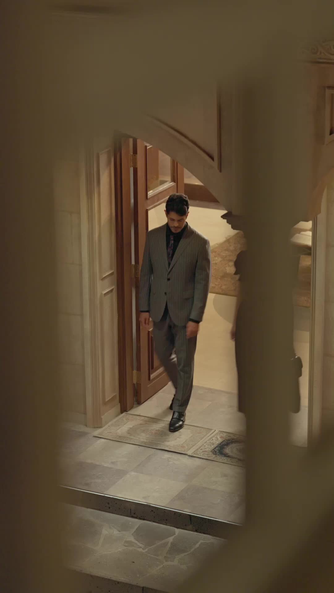 Episode 55 of Succession: Beauty and the Billionaire