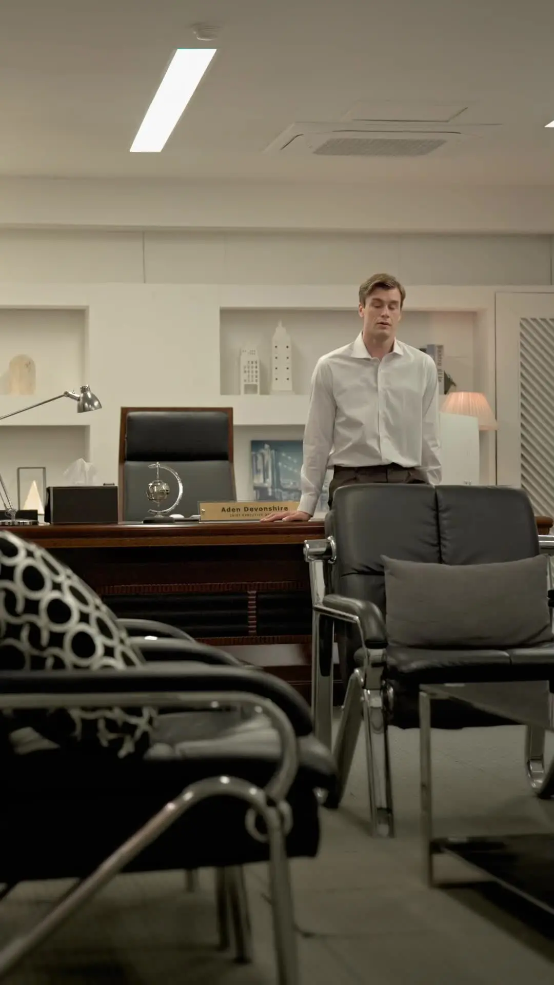 Episode 80 of Succession: Beauty and the Billionaire