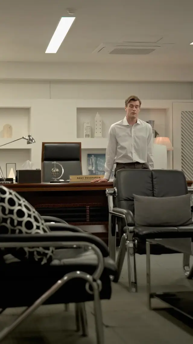 Episode 80 of Succession: Beauty and the Billionaire