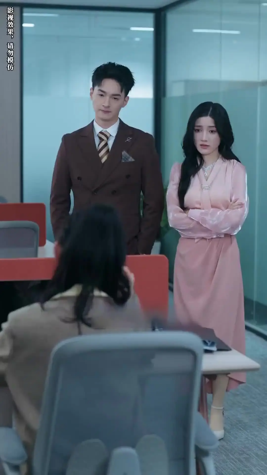 Episode 74 of Surrounded by Heirs
