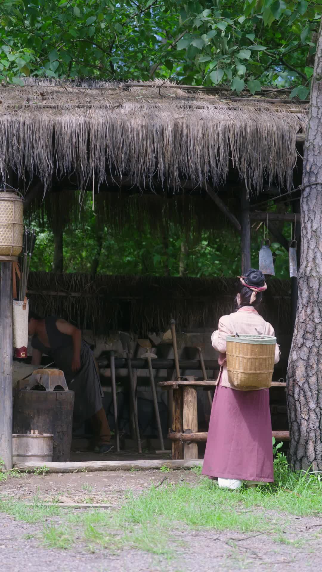 Episode 10 of Surviving Ancient Times with a Useless Husband
